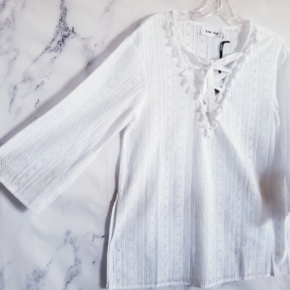 LINE & DOT Eyelet Lace Up Tunic /Swim Cover Up - Picture 3 of 8